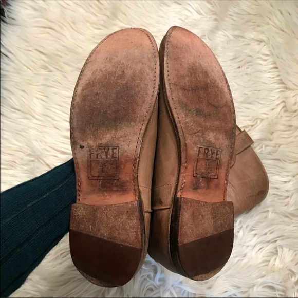 9.5 Tan Frye Paige boots - Picture 5 of 5